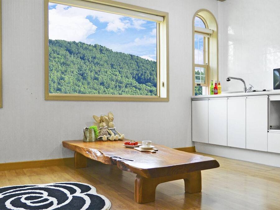 Basic Room, 1 Bedroom (Pineapplemint 205) | 1 bedroom, free WiFi