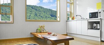 Tongyoung Macaio Pension