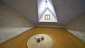 Basic Room, 1 Bedroom (Pineapplemint 205) | 1 bedroom, free WiFi
