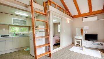 Basic Room, 2 Bedrooms (Dalnim ( F2 )) | 1 bedroom, free WiFi