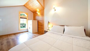 ベーシック  ルーム 1 ベッドルーム (Sage( F2 / Spa /1 Dog Stay Free)) | 1 室のベッドルーム、WiFi (無料)