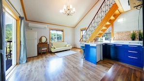 Basic Room, 1 Bedroom (Sage( F2 / Spa /1 Dog Stay Free)) | 1 bedroom, free WiFi - Hongcheon Lime Orange Pension (Hongcheon)