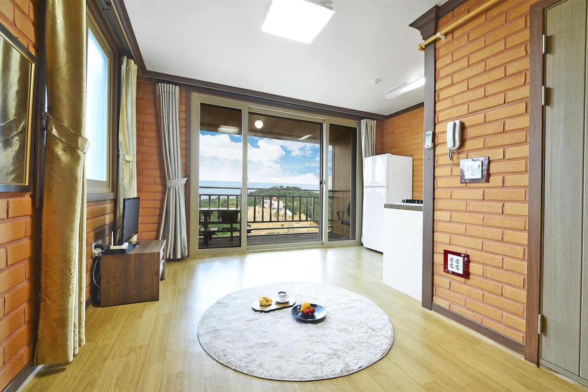 Camera Basic, 1 camera da letto (B-201(Oceanview)) | 1 camera, Wi-Fi gratuito