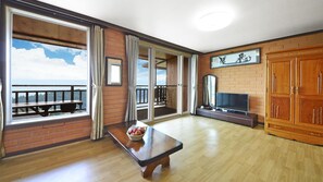 Basic Room, 1 Bedroom (A202(Oceanview)) | 1 bedroom, free WiFi