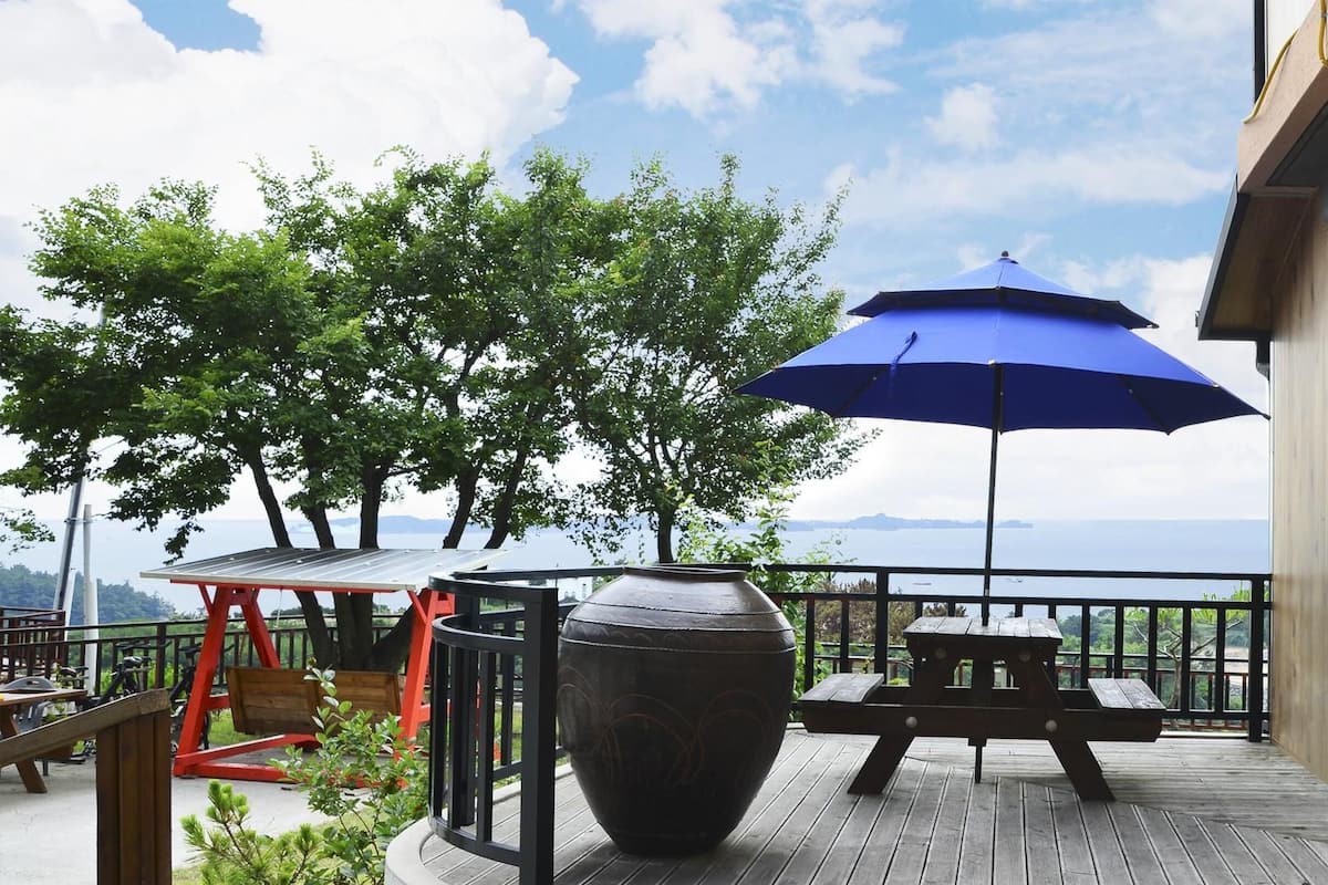 Basic Room, 1 Bedroom (A101(Oceanview)) | 1 bedroom, free WiFi