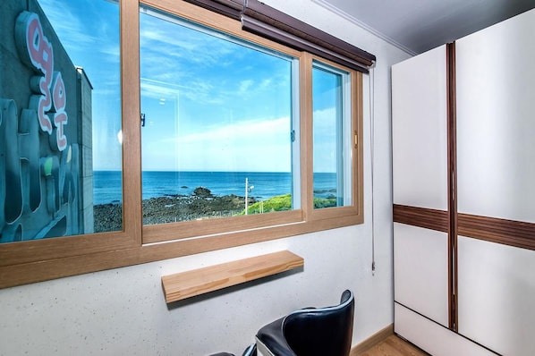 Basic Room, 1 Bedroom (Type B 2 (ocean view)) | 1 bedroom, free WiFi