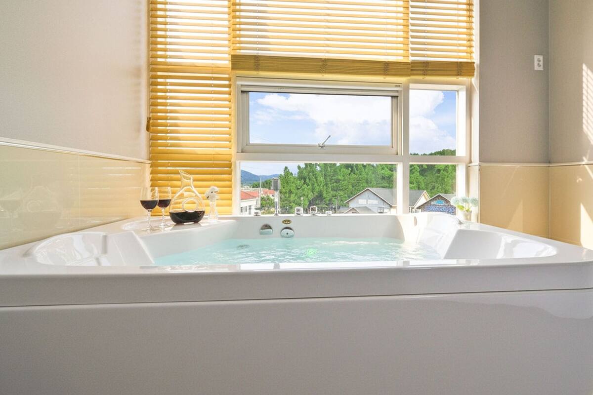 Basic Room, 1 Bedroom (302(SPA)) | 1 bedroom, free WiFi