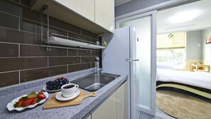 Basic Room, 1 Bedroom (302(SPA)) - Janghohang J Story Spa Pension (Samcheok)