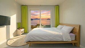 Exterior - Janghohang J Story Spa Pension (Samcheok)