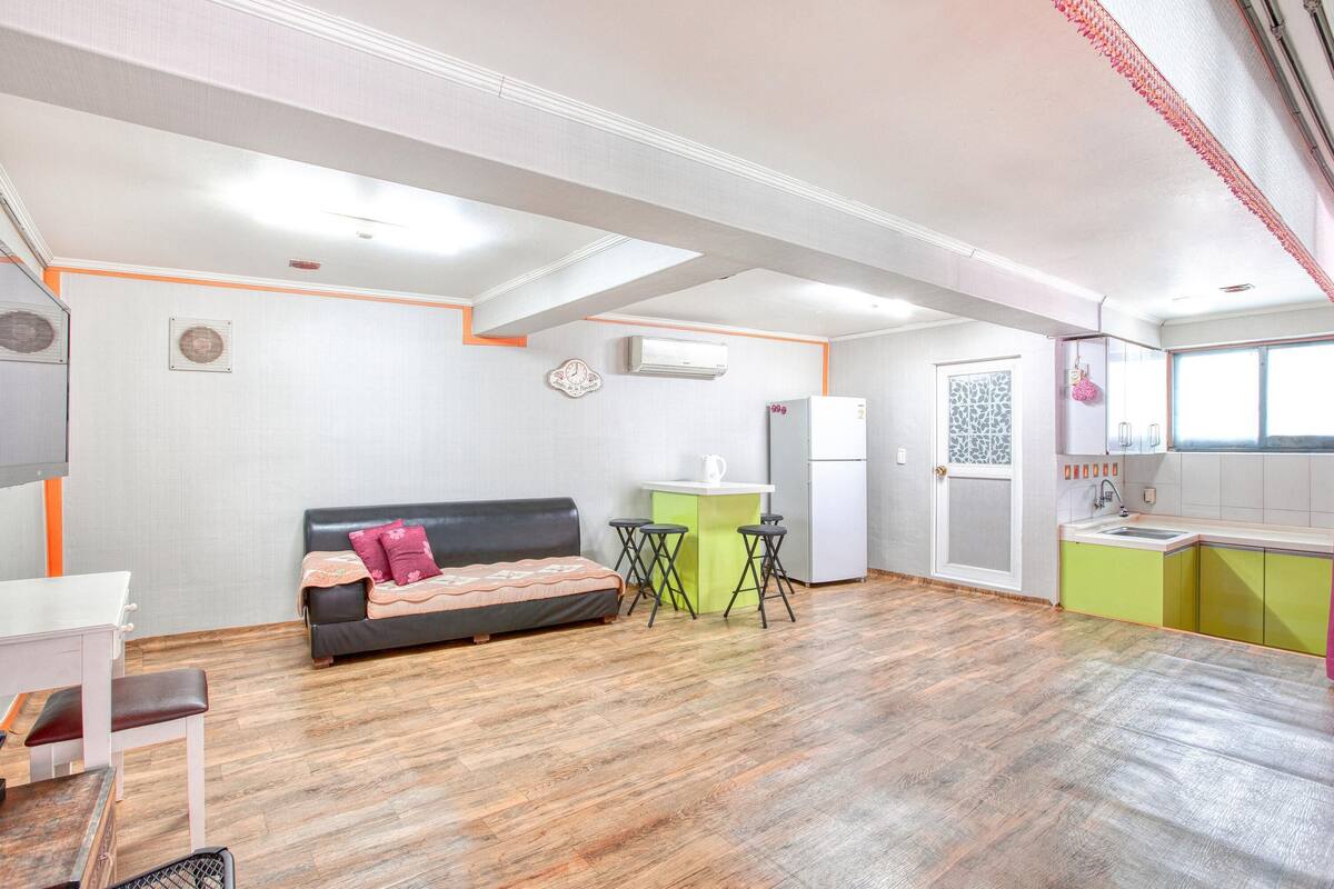 ห้องเบสิก, 1 ห้องนอน (BaramPyeonji) | 1 ห้องนอน, Wi-Fi ฟรี