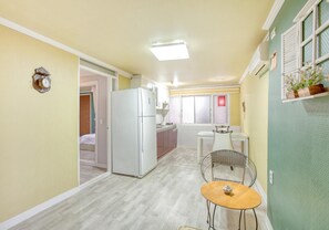 Basic Room, 1 Bedroom (soopsokyojung)