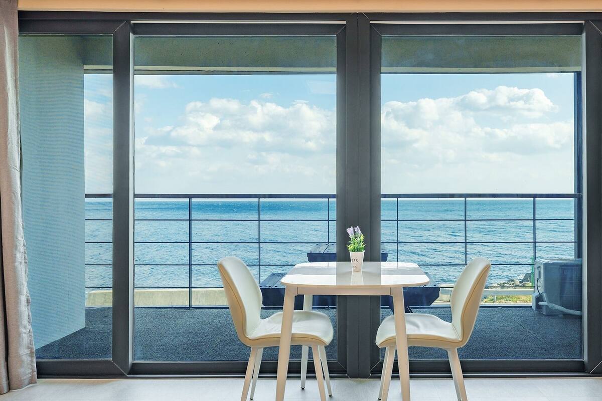 Basic Room, 1 Bedroom (204) | Exterior