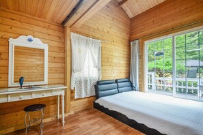 Basic Room, 2 Bedrooms (HaengBok) | 1 bedroom, free WiFi - Gapyeong Kumegungjeon Pension (Gapyeong)