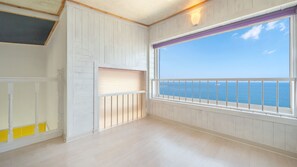 Basic Room, 1 Bedroom (303) | 1 bedroom, free WiFi