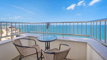 Basic Room, 1 Bedroom (401) | Terrace/patio