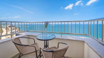 Basic Room, 1 Bedroom (401) | Terrace/patio