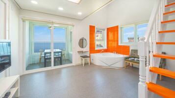 Basic Room, 1 Bedroom (301) | 1 bedroom, free WiFi
