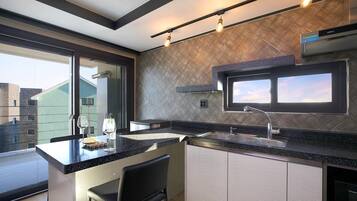 Basic Room, 1 Bedroom (Haru 301) | 1 bedroom, free WiFi