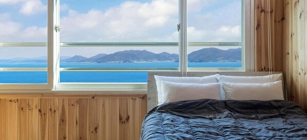 Basic Room, 1 Bedroom (203) | 1 bedroom, free WiFi - Yeosu Badawadeungdae Pension (Yeosu)