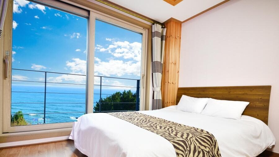 Donghae Red Roof Pension