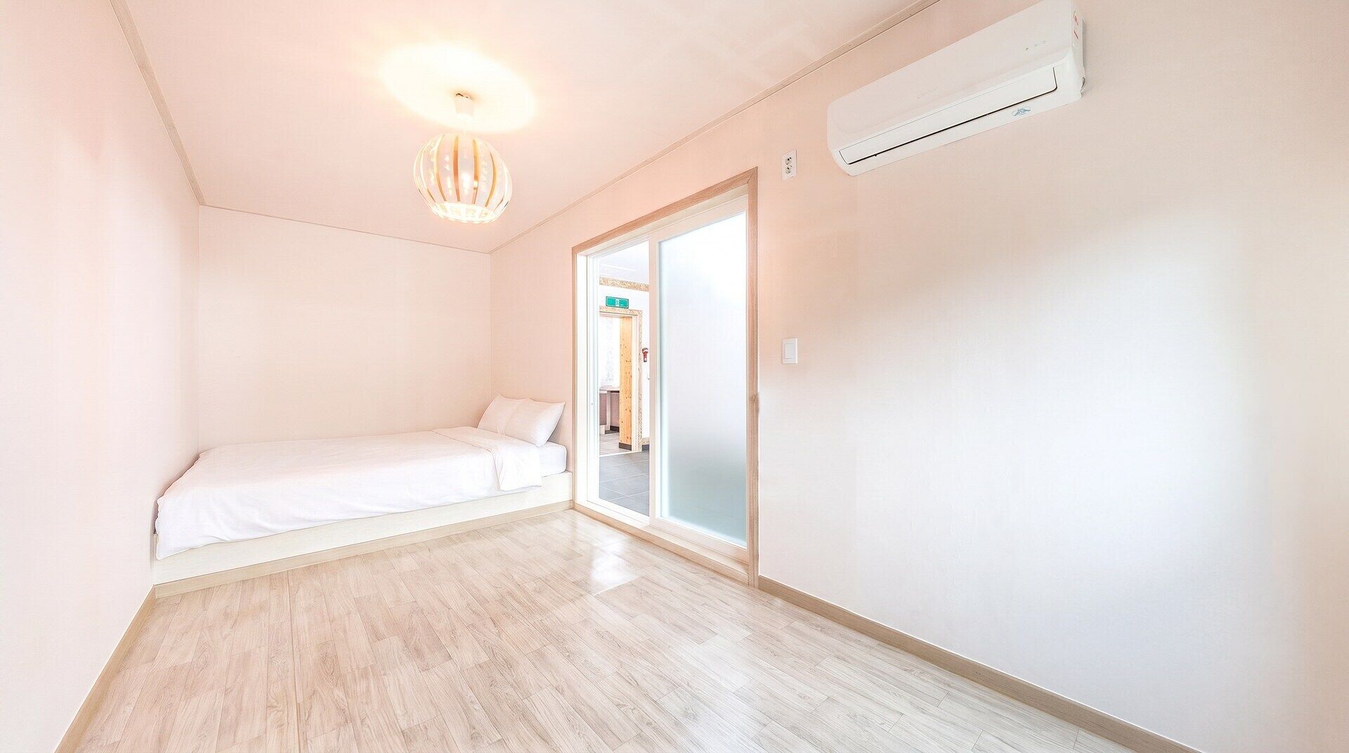 Basic Room, 1 Bedroom (Terracebunhong ( F2 )) | 1 bedroom, free WiFi