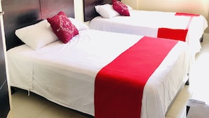 Setrika/meja setrika, Wi-Fi gratis, dan seprai linen