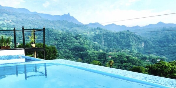Outdoor pool - Roof Top Hotel Xilitla (Xilitla)