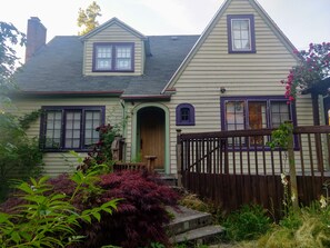 Exterior - Walk to Olympic Trials at Hayward Field U of O (Eugene)