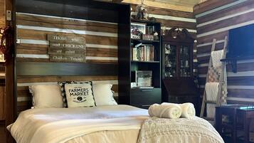 1 bedroom, desk, iron/ironing board, free WiFi