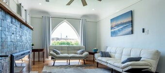 SDSU Modern Classic 3 bd 2 ba house