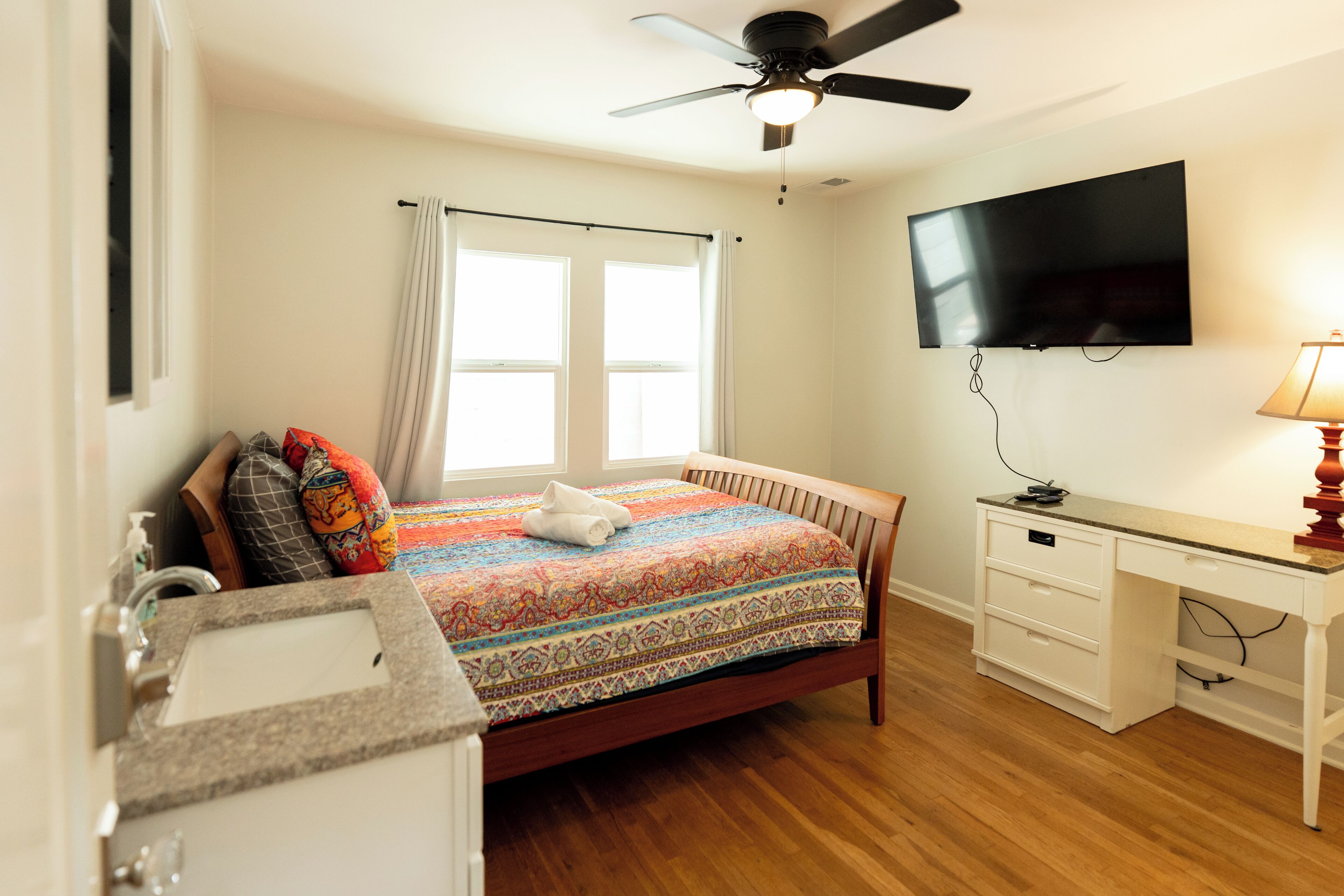 3 bedrooms, iron/ironing board, travel crib, WiFi