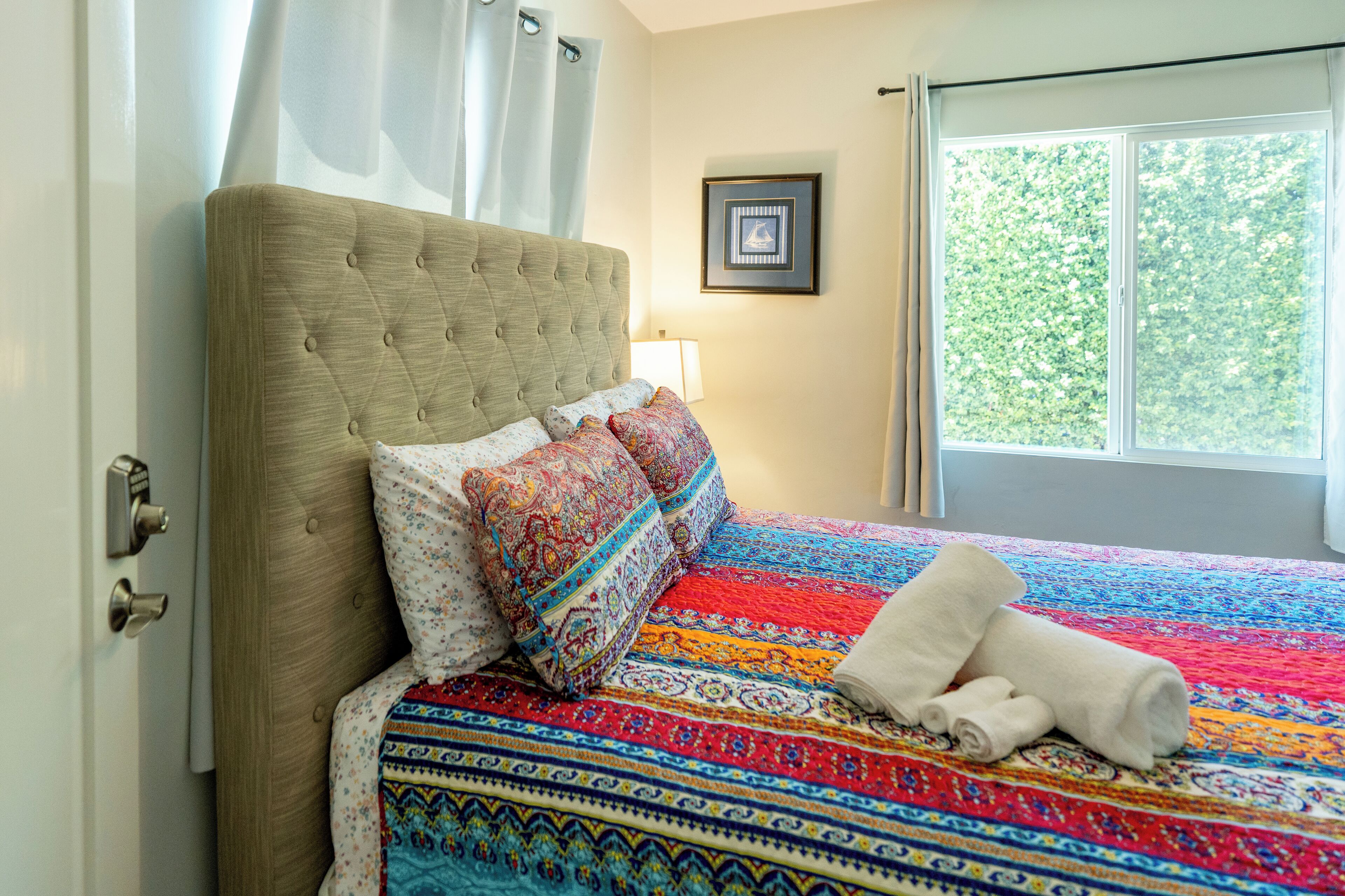 3 habitaciones, tabla de planchar con plancha, cuna de viaje y wifi 