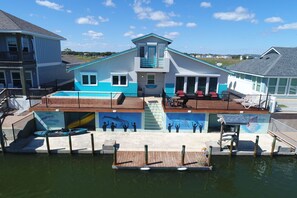 Exterior - Experience Rockport charm, just a quick 11-minutes drive to Rockport Beach Park (Rockport)