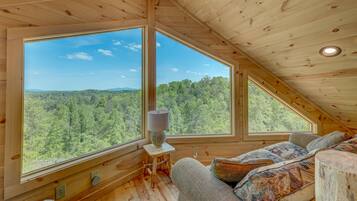 House, 4 Bedrooms | 4 bedrooms, bed sheets