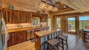 House, 4 Bedrooms | Private kitchen | Fridge, microwave, stovetop, dishwasher