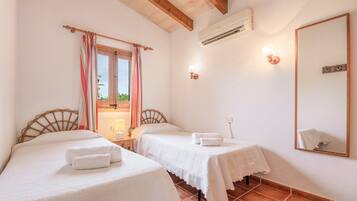 2 Schlafzimmer, Bügeleisen/Bügelbrett, kostenloses WLAN, Bettwäsche