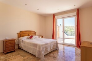 3 Schlafzimmer, kostenloses WLAN, Bettwäsche