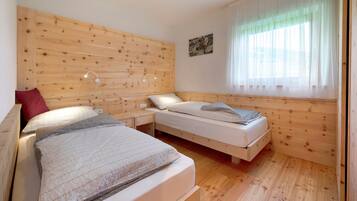 2 chambres, accès au Wi-Fi (inclus), literie fournie