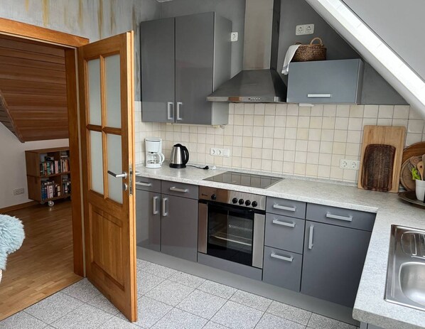 Fridge, oven, dishwasher