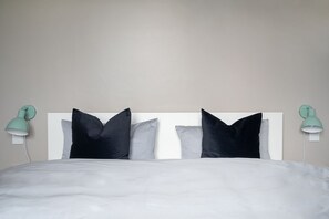 3 Schlafzimmer, Zimmersafe, Schreibtisch, Reisekinderbett