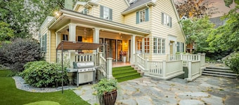 Vancouver Golf Villa | Private 4BR w Golf Practice | Pet Friendly