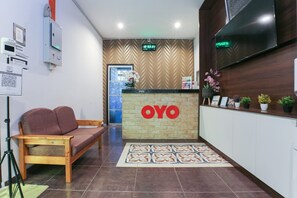 Reception - OYO 90274 Wadi Isfa Inn (Kota Bharu)