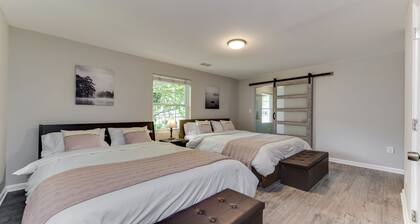 Stylish 3BR 3BA Colonial House by Cozysuites