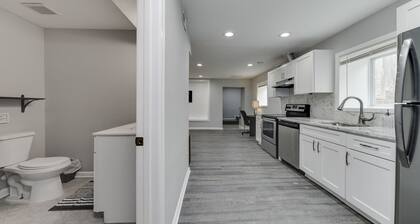 Stylish 3BR 3BA Colonial House by Cozysuites