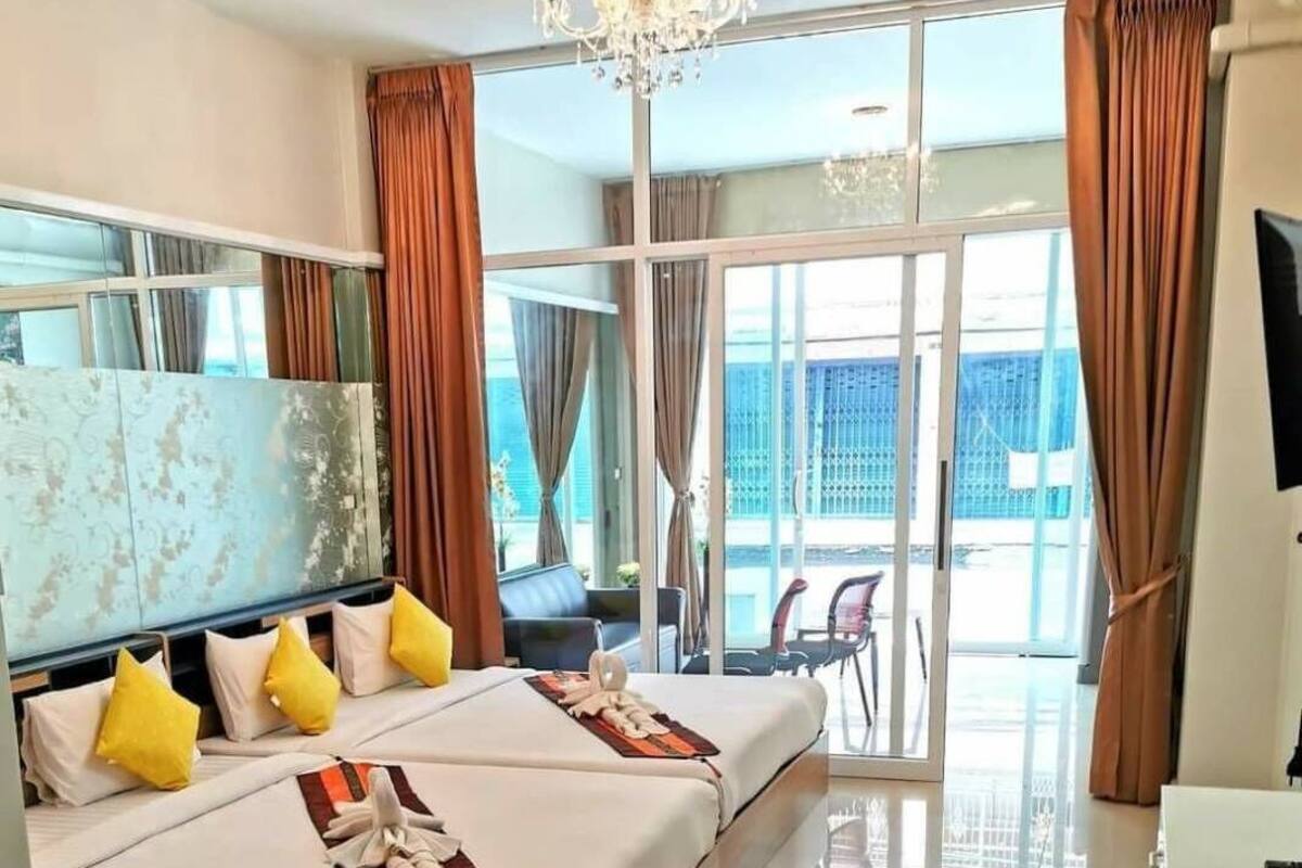 Family Twin Room | Iron/ironing board (on request), WiFi (free)