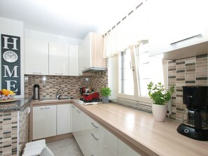 Fridge, oven, stovetop, dishwasher - House 2087/39057 (Istria - Vinkuran), 500m from the beach (Vinkuran)