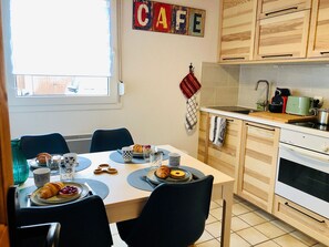 Dining - Cozy chalet in Gérardmer, ski view, 4 guests (Gérardmer)