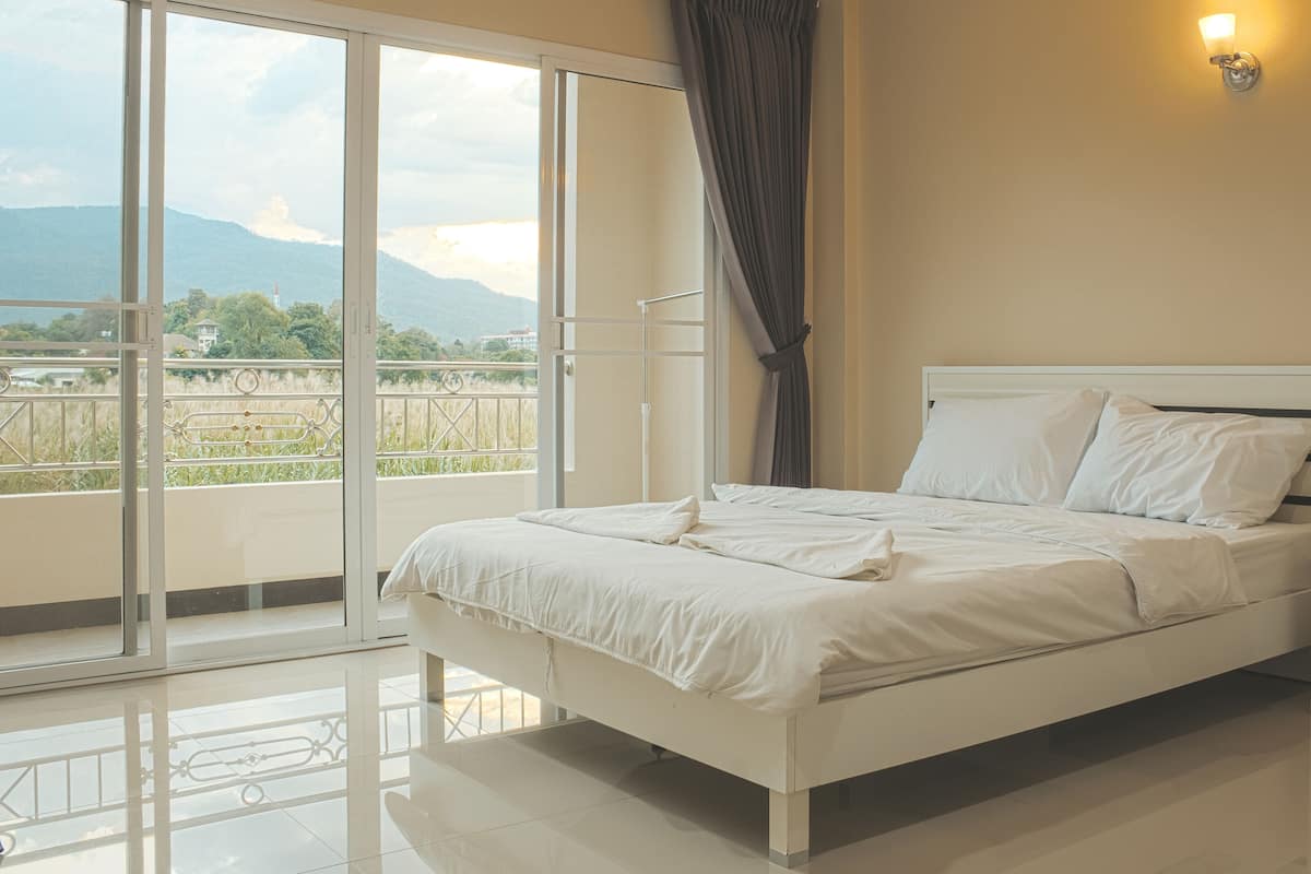 Standard Double Room | Laptop workspace, rollaway beds, free WiFi, bed sheets