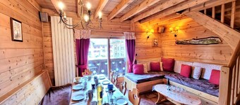 Charming 4-bedroom apartment in the heart of Les Gets with balcony and parking