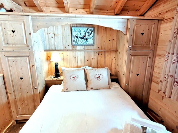 1 dormitorio, tabla de planchar con plancha, wifi gratis